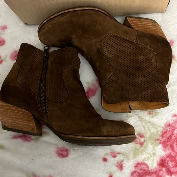 Kork-Ease Sherrill Rust (Siena) Suede Ankle Boot - Picture 7 of 10